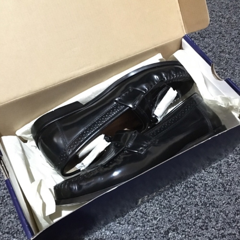 New In Box Men’s Bass Loafers